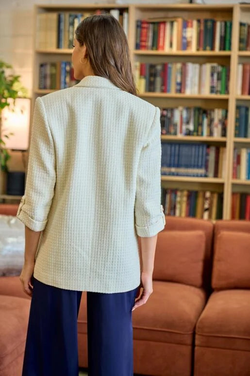 Classy Mood Tweed Lined Jacket with Tab Button Sleeve
Color: Cream
Tab Button Sleeve
You can wear both three-quarter sleeve and long sleeve