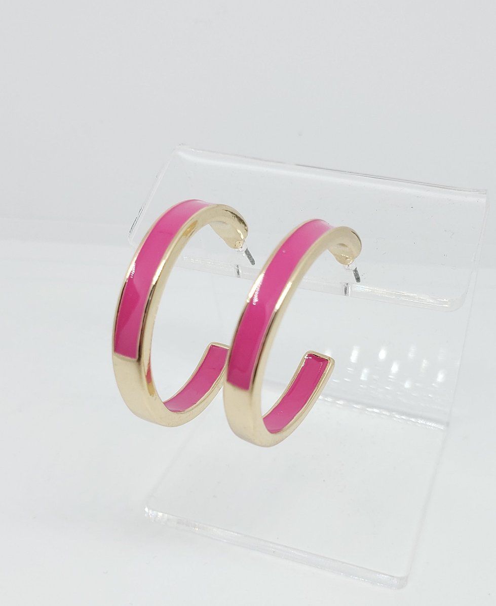 Magenta & Gold Hoop Earrings

Approximate Length: 1.25"