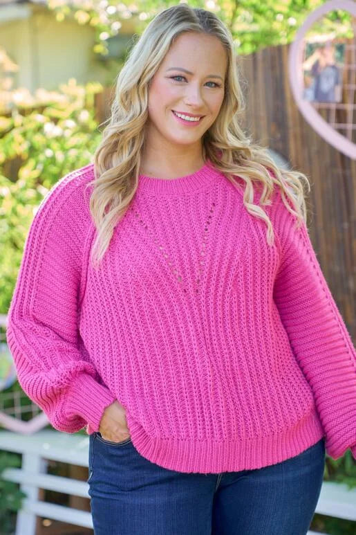 Brighten up your Fall with this Gorgeous Fuchsia Chevron Textured Sweater, in Curvey sizes.

Roomy Fit with Bubble Sleeve and Out seam detail on the armhole. Size down one for a more fitted look.