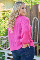 Brighten up your Fall with this Gorgeous Fuchsia Chevron Textured Sweater, in Curvey sizes.

Roomy Fit with Bubble Sleeve and Out seam detail on the armhole. Size down one for a more fitted look.