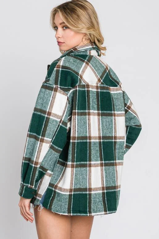 Going Camping Hunter Green, Off White & Black Plaid Long Sleeve Shacket. Relaxed Oversized Fit with two chest pockets, button front and sleeves, with slit sides.

* Color: Hunter Green, Off White, Black Plaid