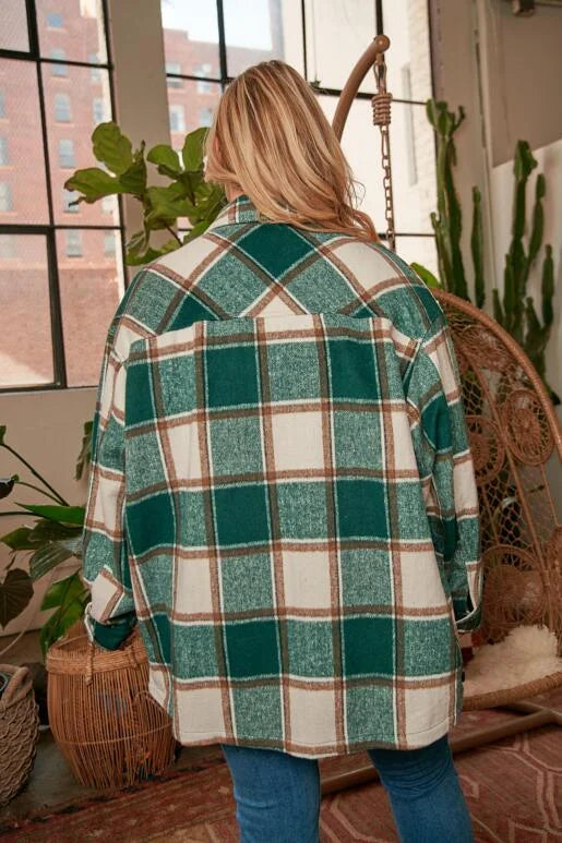Confident Pink, Off White & Black Plaid Long Sleeve Curvy Shacket. Relaxed Oversized Fit with two chest pockets, button front and sleeves, with slit sides.

* Color: Pink, Off White, Black Plaid